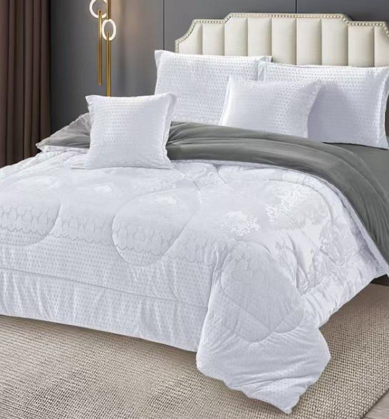 The Regal Silk Jacquard 6x7 Duvet Set image