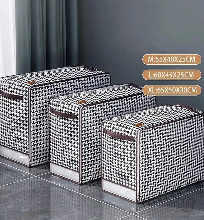 Quilt Duvet/Closet Organizer  image