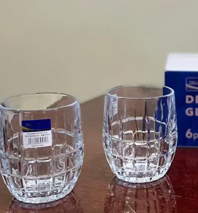 6pcs Quality whiskey glasses. image