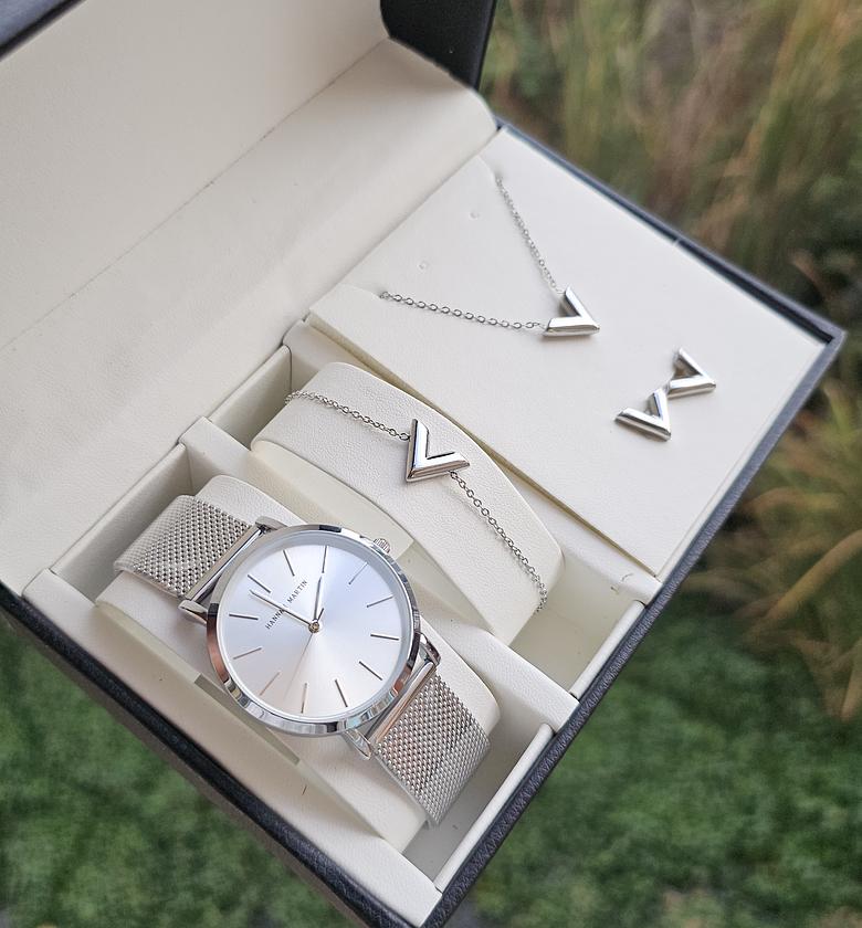 Silver watch set. image