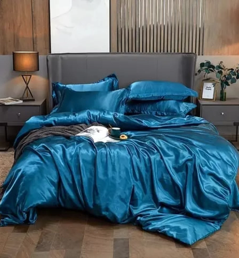 4-Piece Luxury 100% Mulberry Silk Duvet Cover Set image