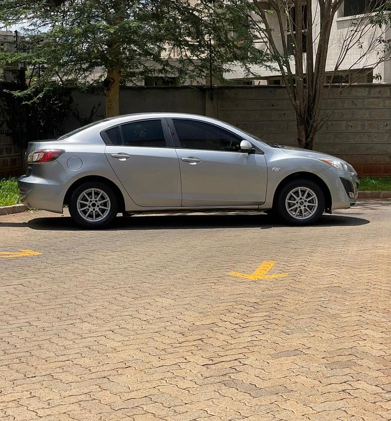 MAZDA AXELA ,YEAR 2011 FOR SALE..1500cc ..AUTO GEAR..FUNCTIONAL STEERING  image