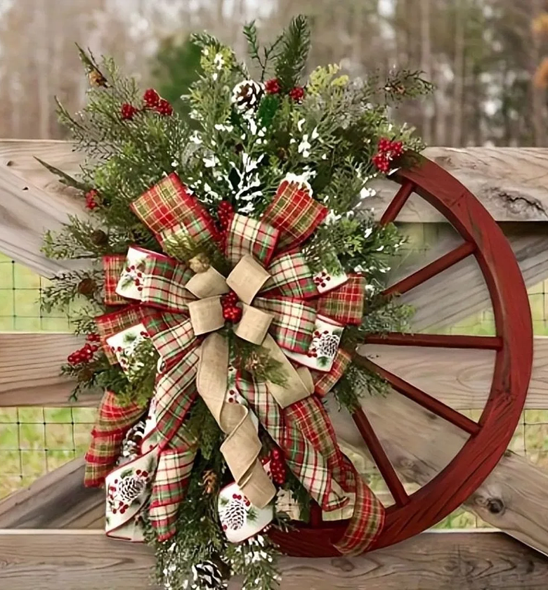 Rustic Wagon Wheel Christmas Wreath (40cm) image