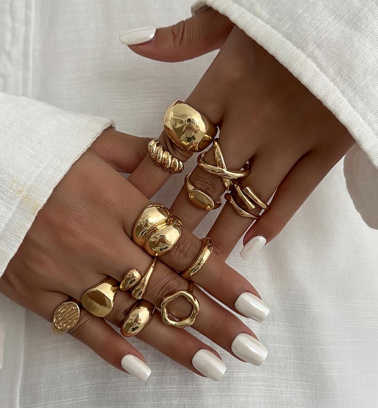 Organic Pearls Ring Set image