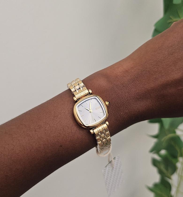 Ieke classic watch  image