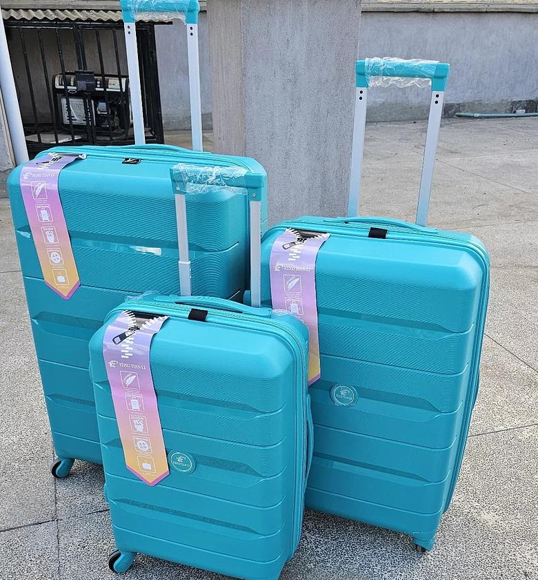 3 in 1 Luxurious Unbreakable Pp Suitcase image
