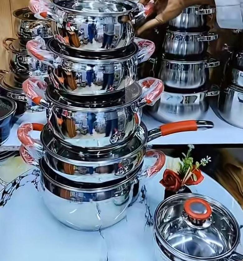 12 pc stainless cookware set  Siganature  image