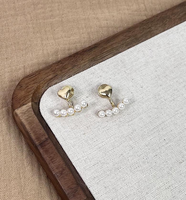 French Luxury Pearl Clip-On Earrings image