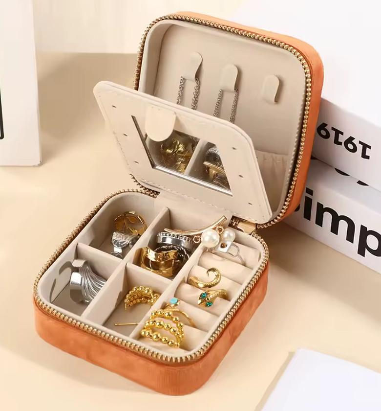 Portable jewelry organizer image