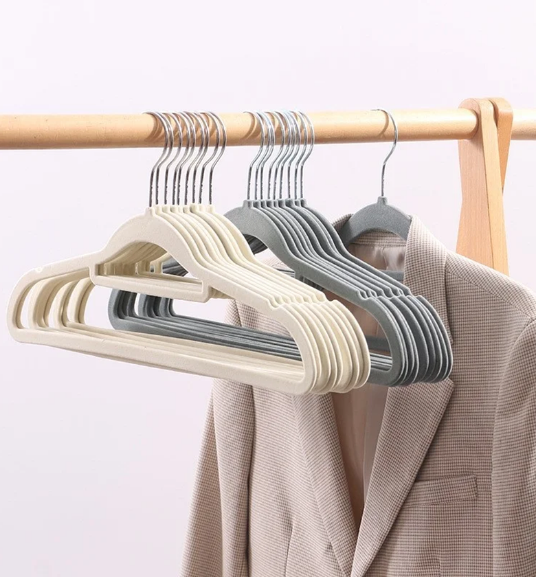 10pcs velvet non slip hangers with silver neck. image