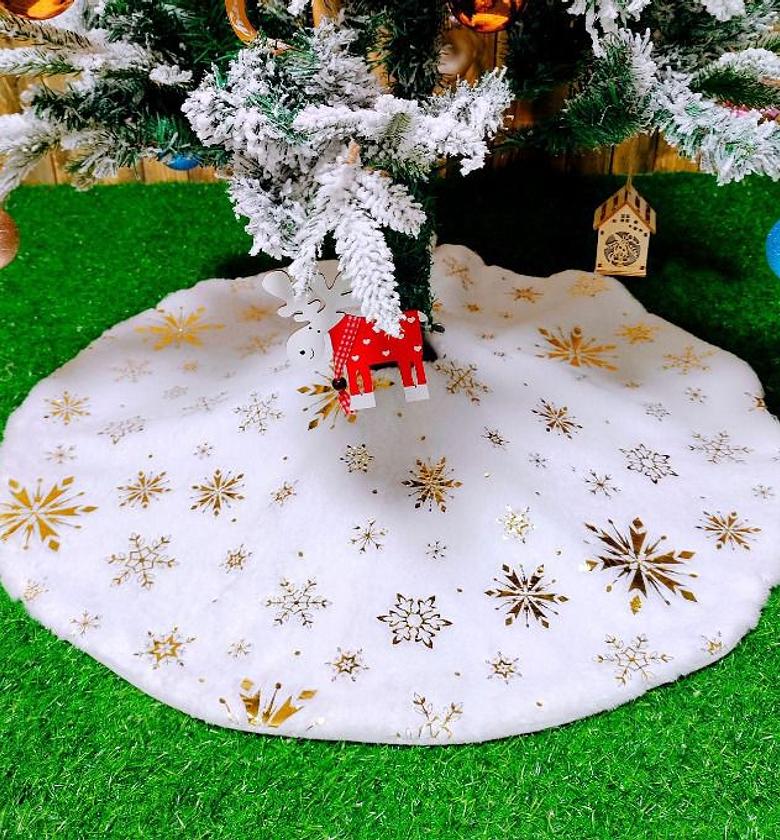 White Gold Snowflake Christmas Tree Skirt/Mat image