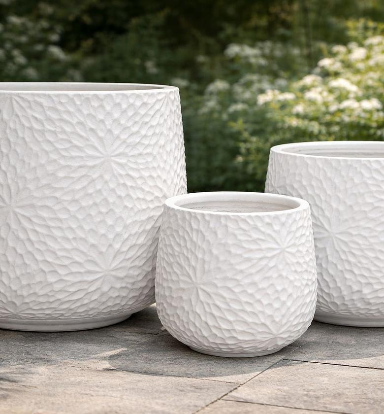 Medium Premium concrete flower pots image