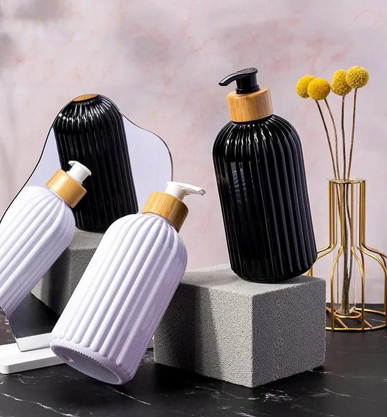 Non breakable soap dispensers image