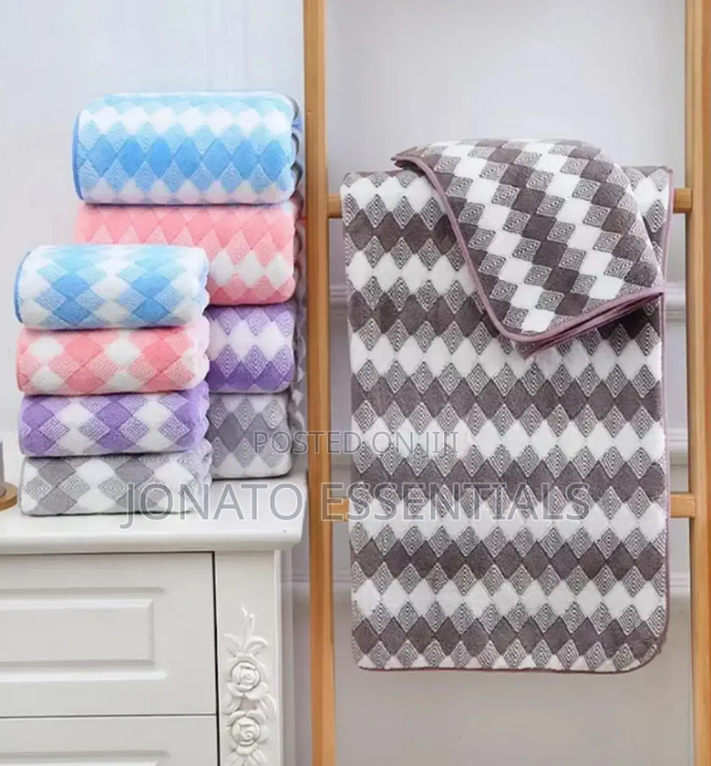 Microfiber Soft Coral Cleaning Towel image