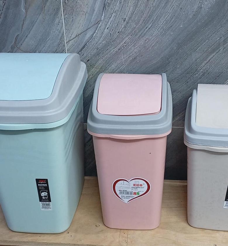 Swing lid Dustbin                                image
