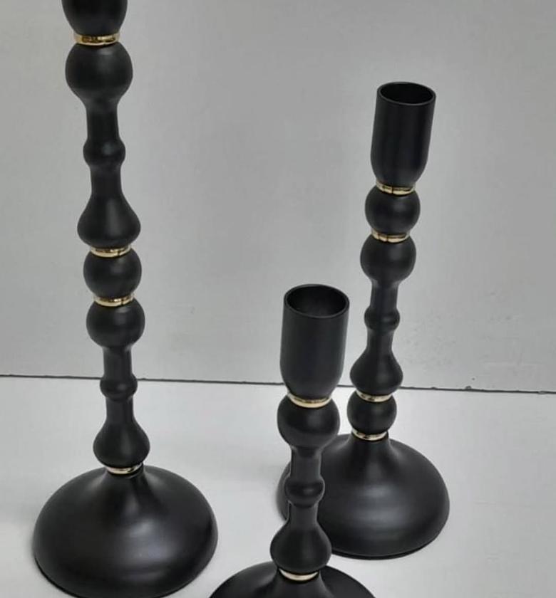 Classic 3 in 1 Metallic Candle Holder. image