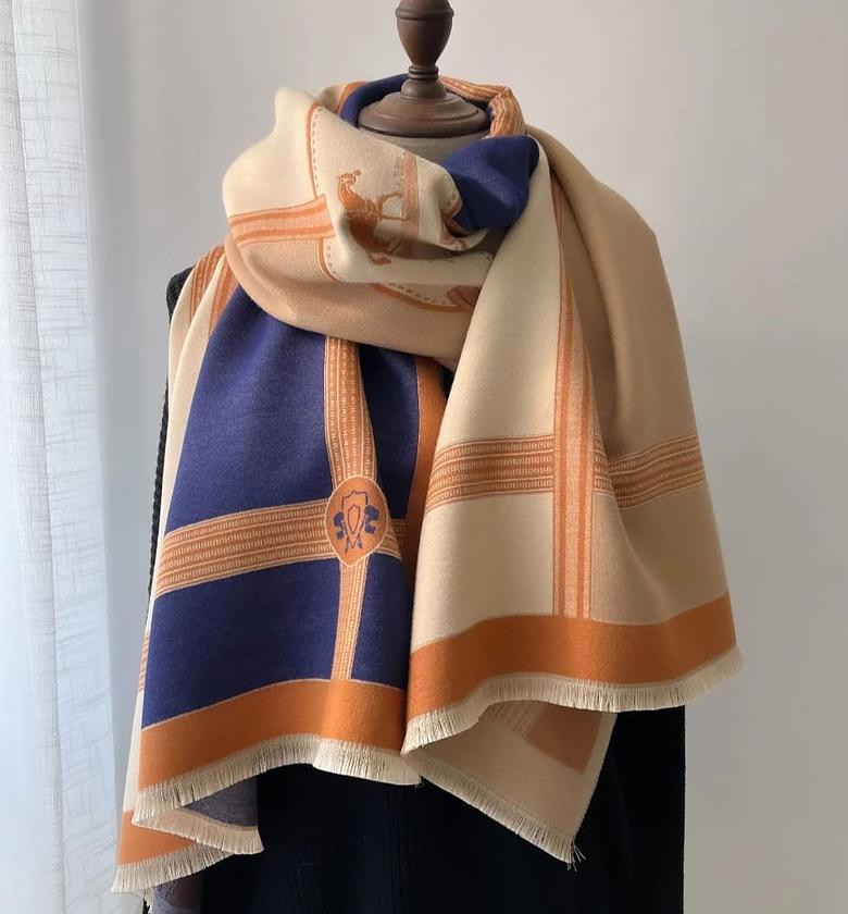 Cashmere Scarf - NAVY BLUE image