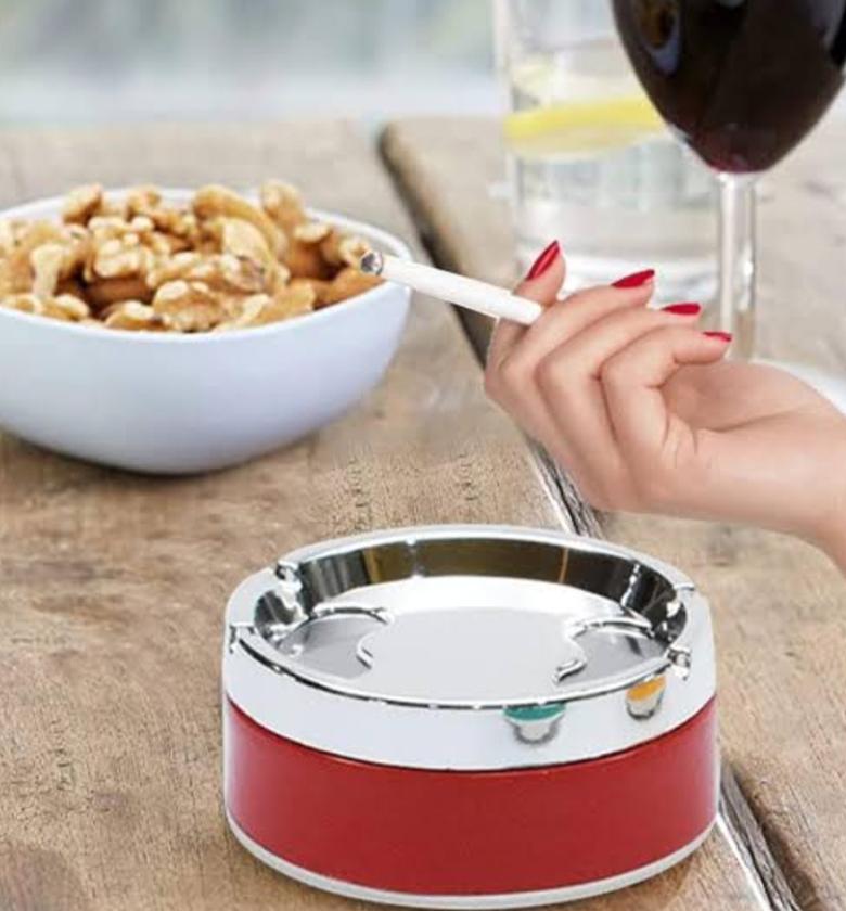 Metal Ashtray for Home, Office Bar image