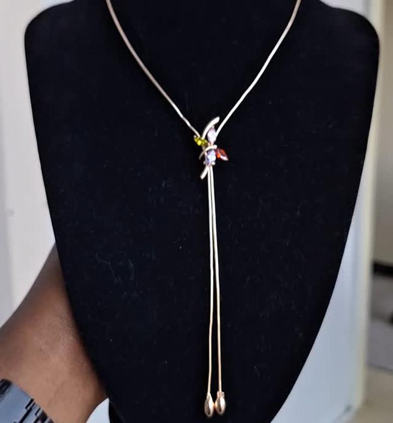 Drawstring  design necklace image