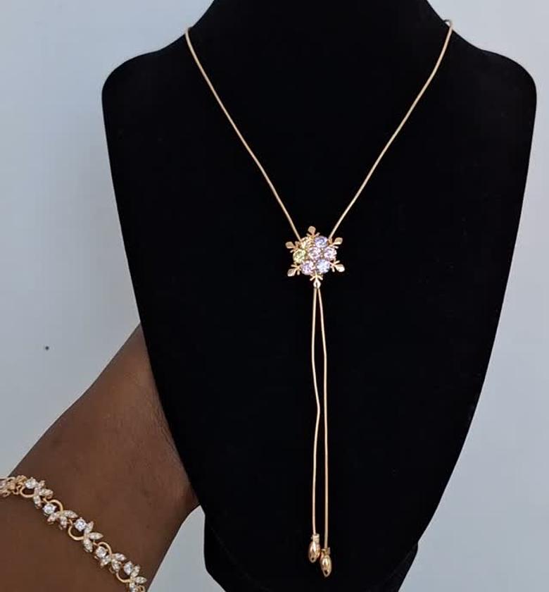 Drawstrind design hypollargenic non tarnish and anti fading gold coated necklace image