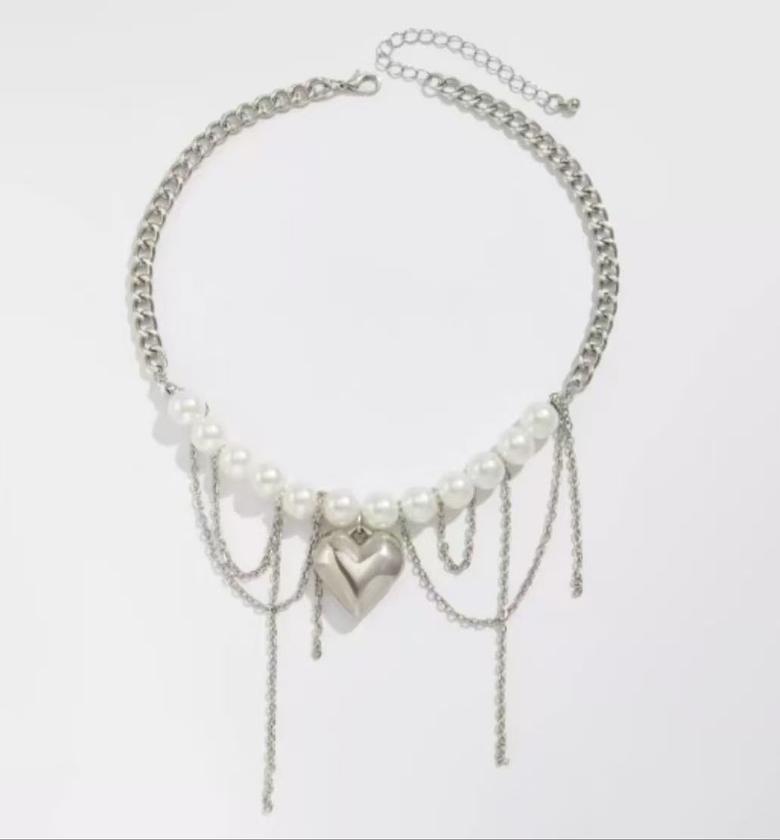 Romantic Pearl Heart Statement Necklace image