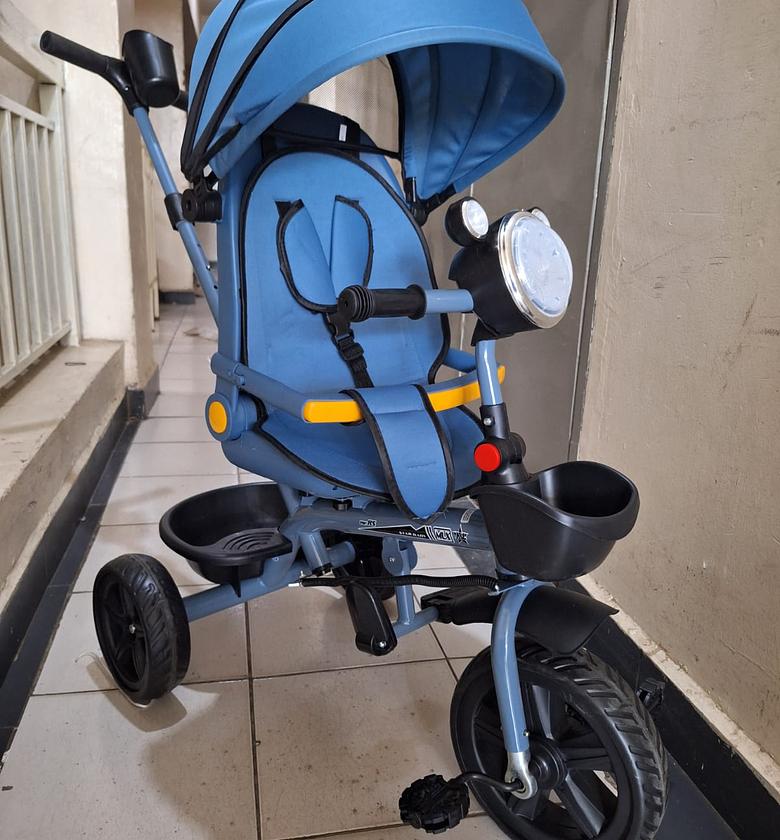 Stroller. 4in1 Baby Stroller Bike Rubber Tire Stroller rotatable Stroller Baby image