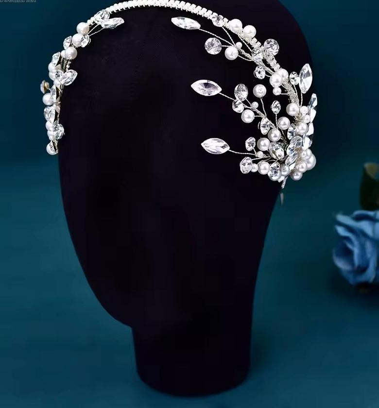 Artemis Crystal & Pearl Bridal Tiara image