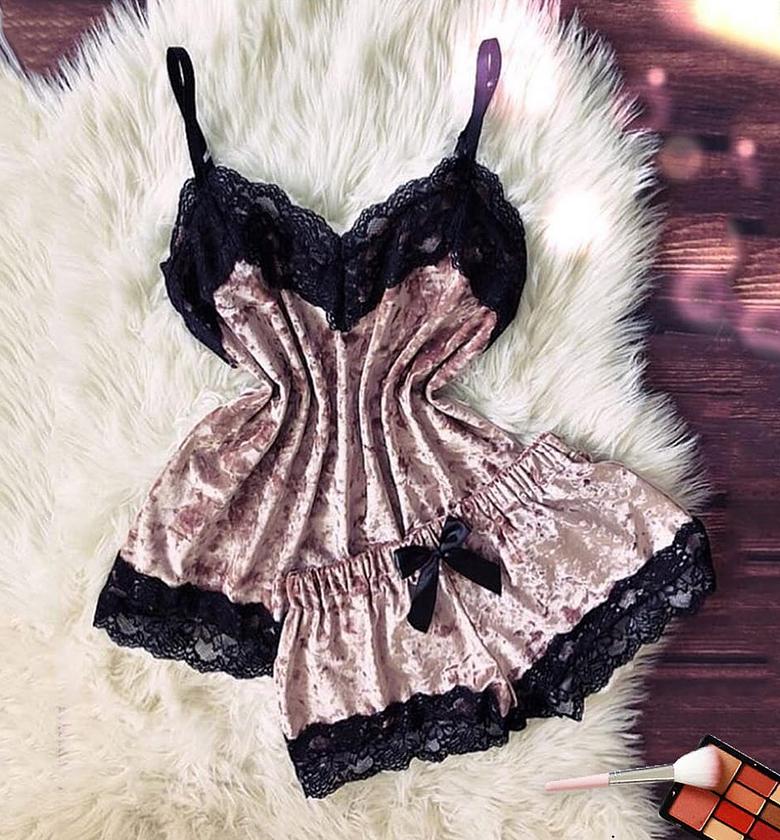 Luxury Velvet and Lace 2-Piece Women's Sleepwear Set image