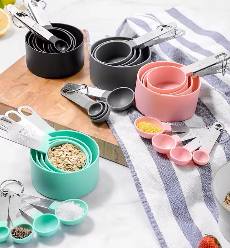 Measuring cups  image