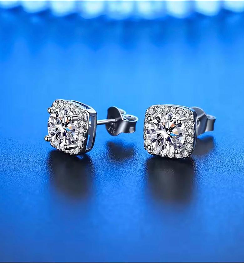 Cushion Halo Brilliance Studs image