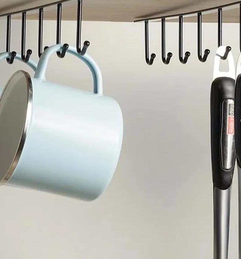 Iron 6-Hook Under Shelf Rack image