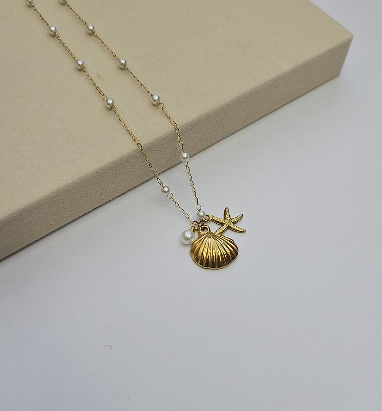 Crystal pearl necklace  image