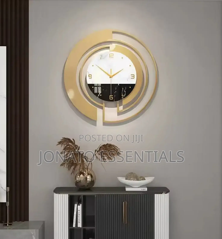 Luxury Gold Wall Clock – 45x45cm Modern Silent Design image