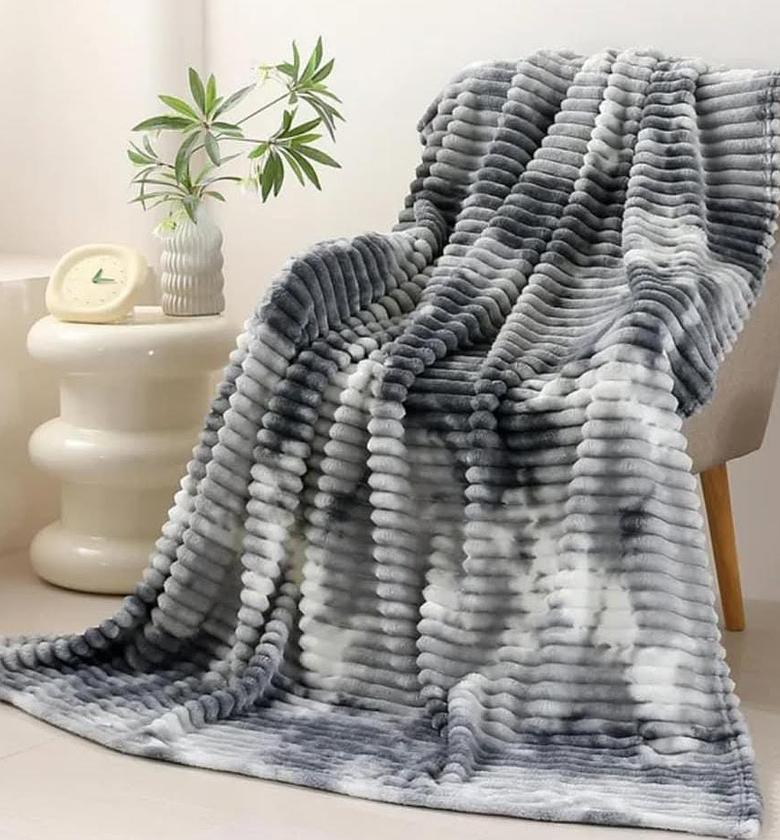 Warm throw blanket Size: 6by6. image