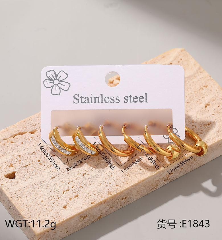  Trillion-Cut Stud Earrings Unisex  image