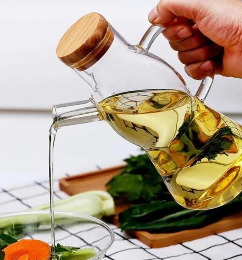650ml Creative glass oil / vinegar jar image