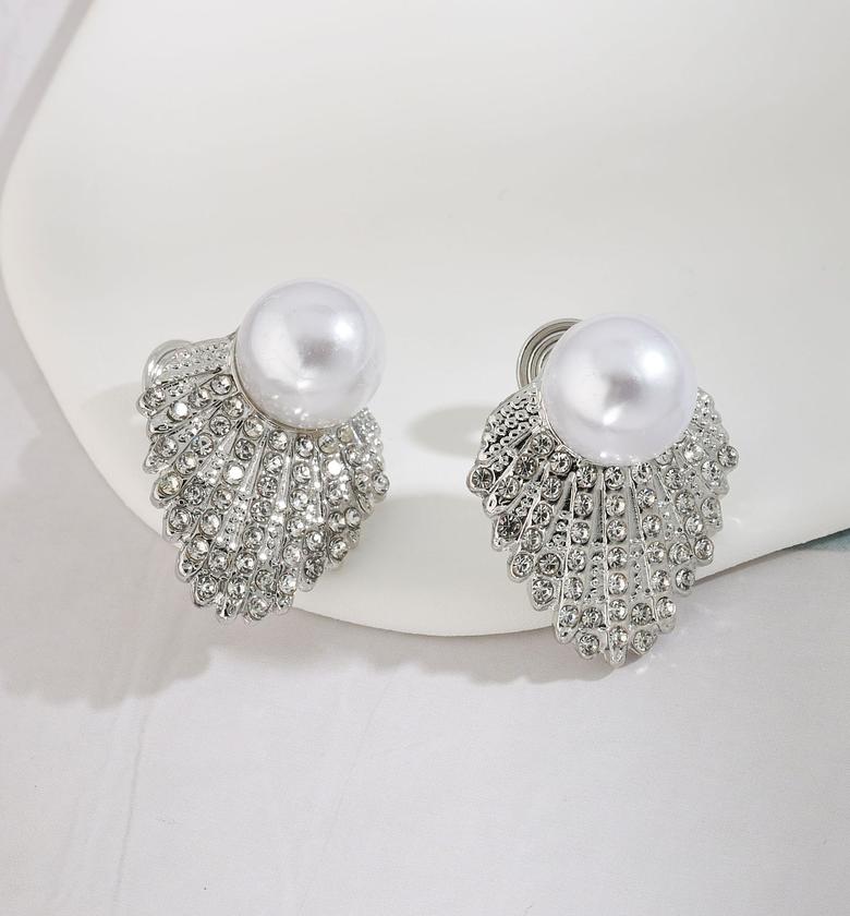  French Luxury Pearl Clip-On Earrings image