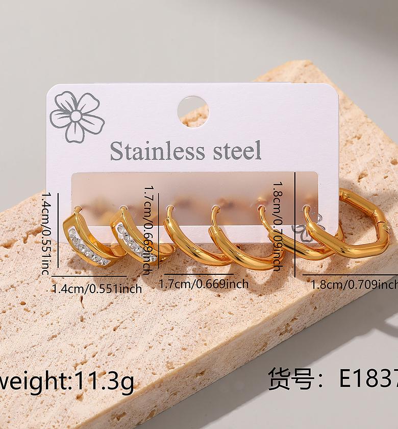 Trillion-Cut Stud Earrings Unisex  image