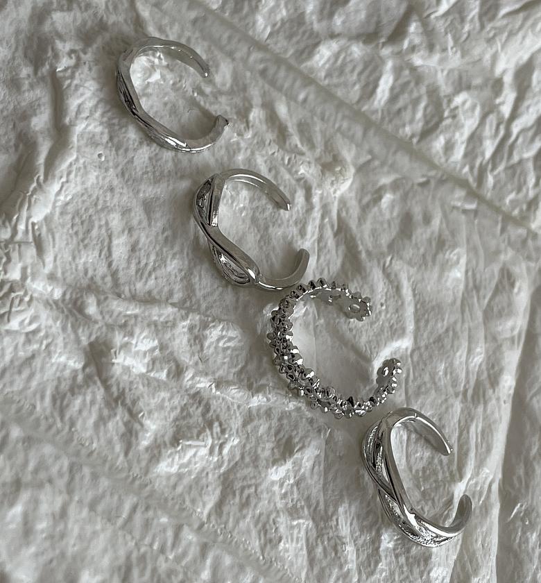 The Summer Tides Toe Ring Stack image