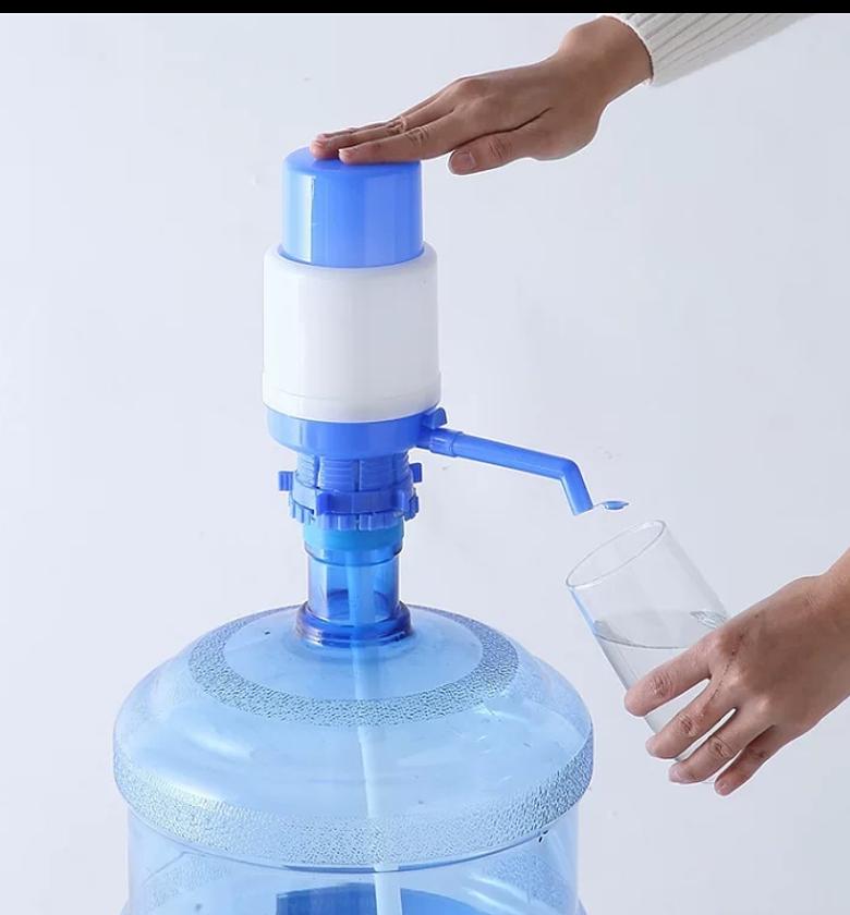 Manual water pump image