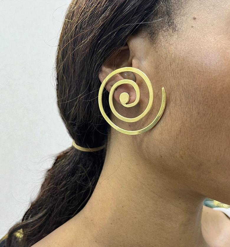 Naomis Spiral Stud Earrings image