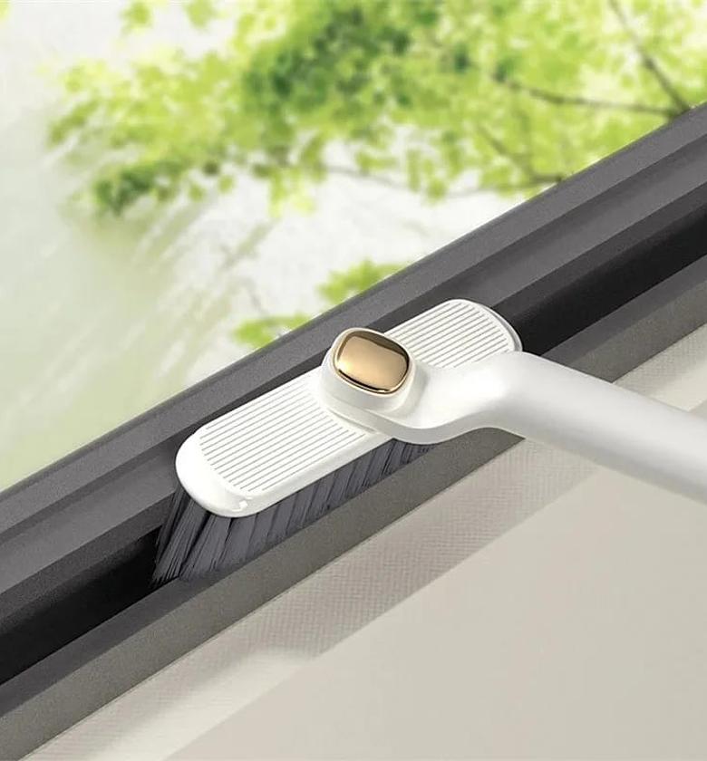 360 Degree Rotating Crevice Cleaning Brush  image