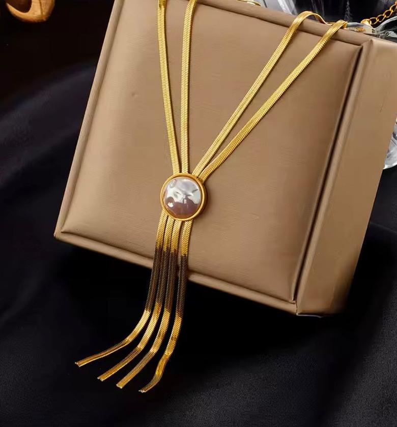 Multistrand Luxe Lariat image