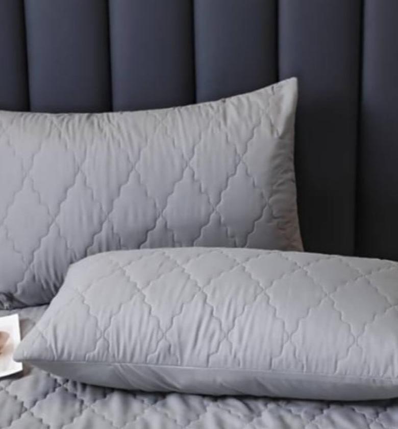 2pcs Quilted Pillow Protectors – Grey & White image