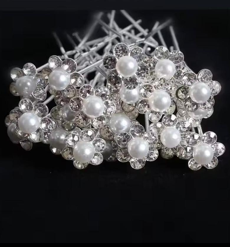 Dainty Bloom Pearl & Crystal Hair Accents image