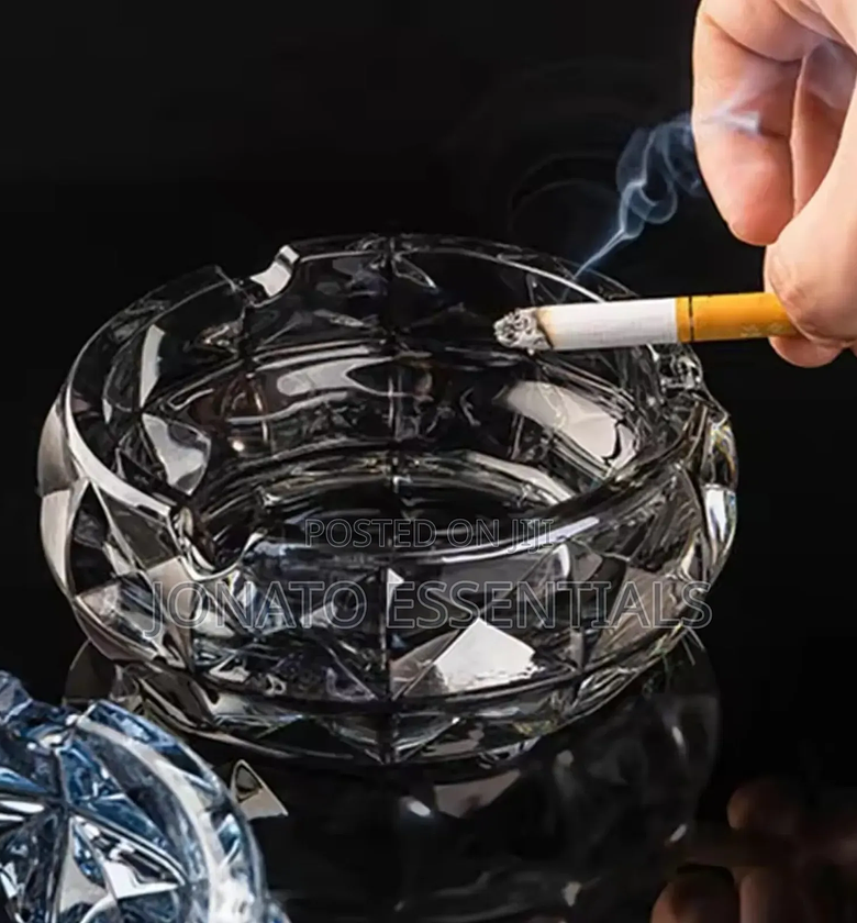 Crystal Glass Ashtray, Cigarette Ash Tray image