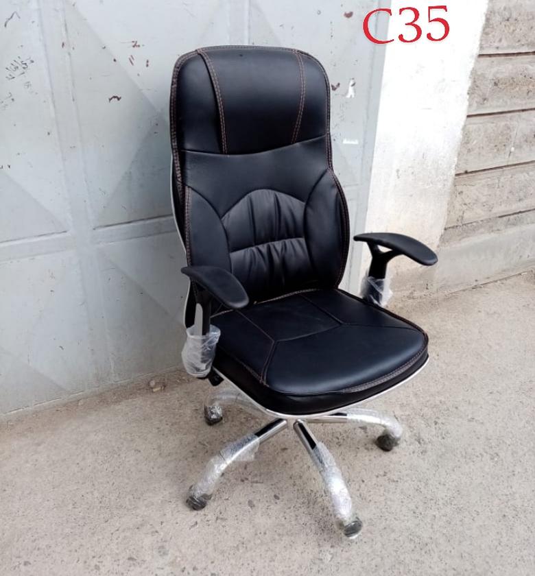 Executive boss managerial office chair image