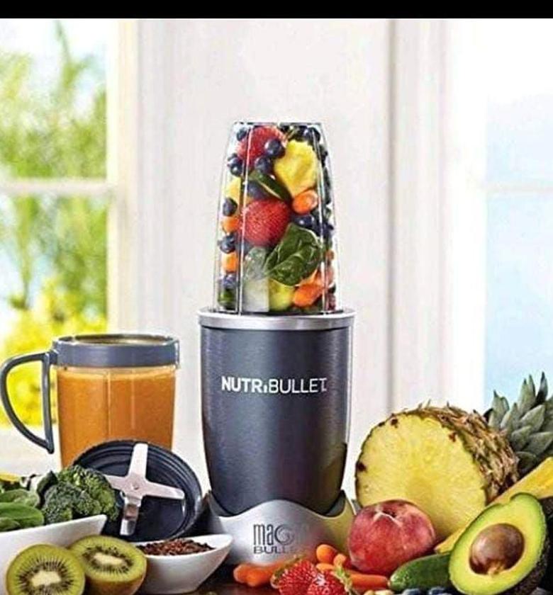 Magic Bullet Nutribullet PRO 900 Series Nutrient Extractor, Blender & Mixer image