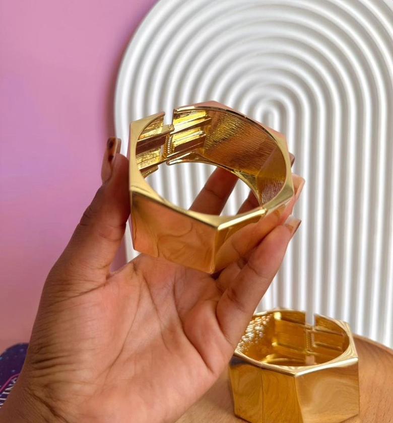Gold Chunky bangles image