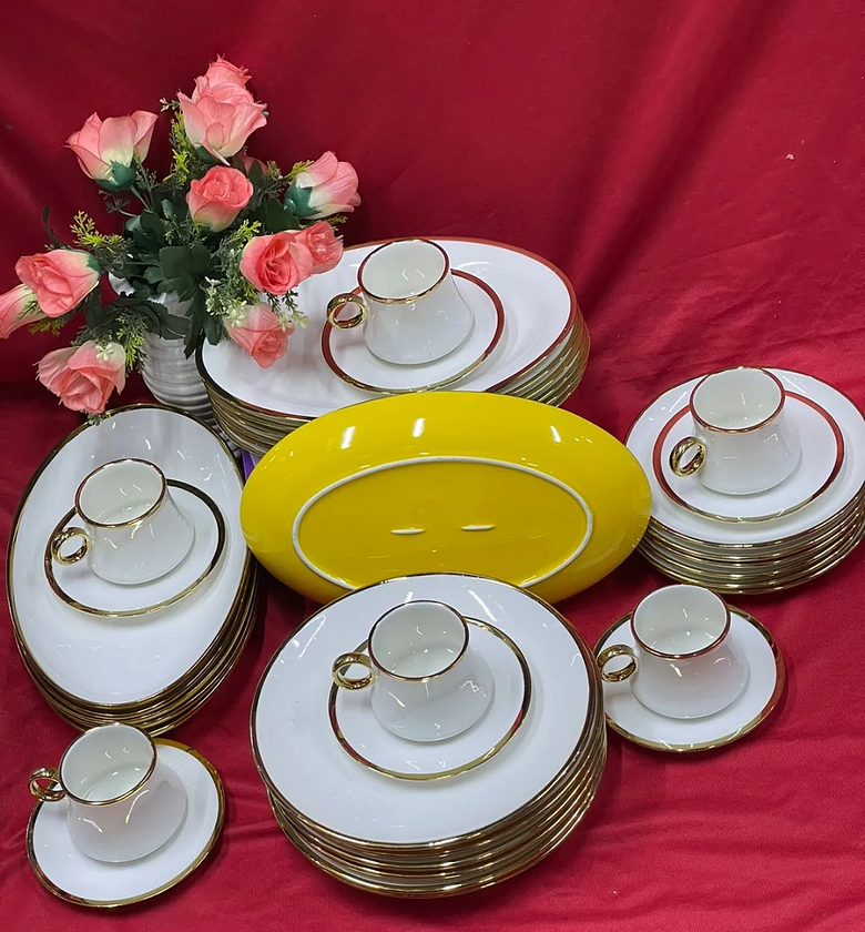 Opulent 36-Piece Gold Line Dining Service image